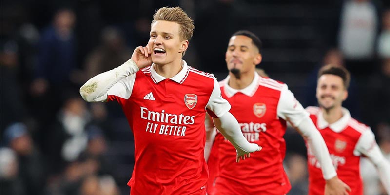 Cầu thủ trẻ người Na Uy sinh năm 1998